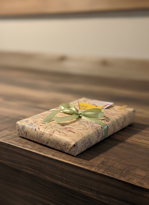 Blind Date With a Book – Mystery Book Gift