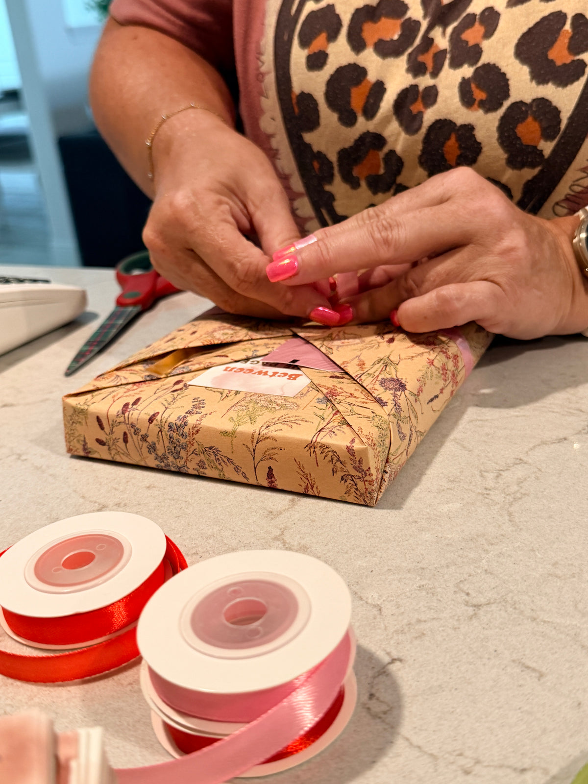 Blind Date With a Book – Mystery Book Gift